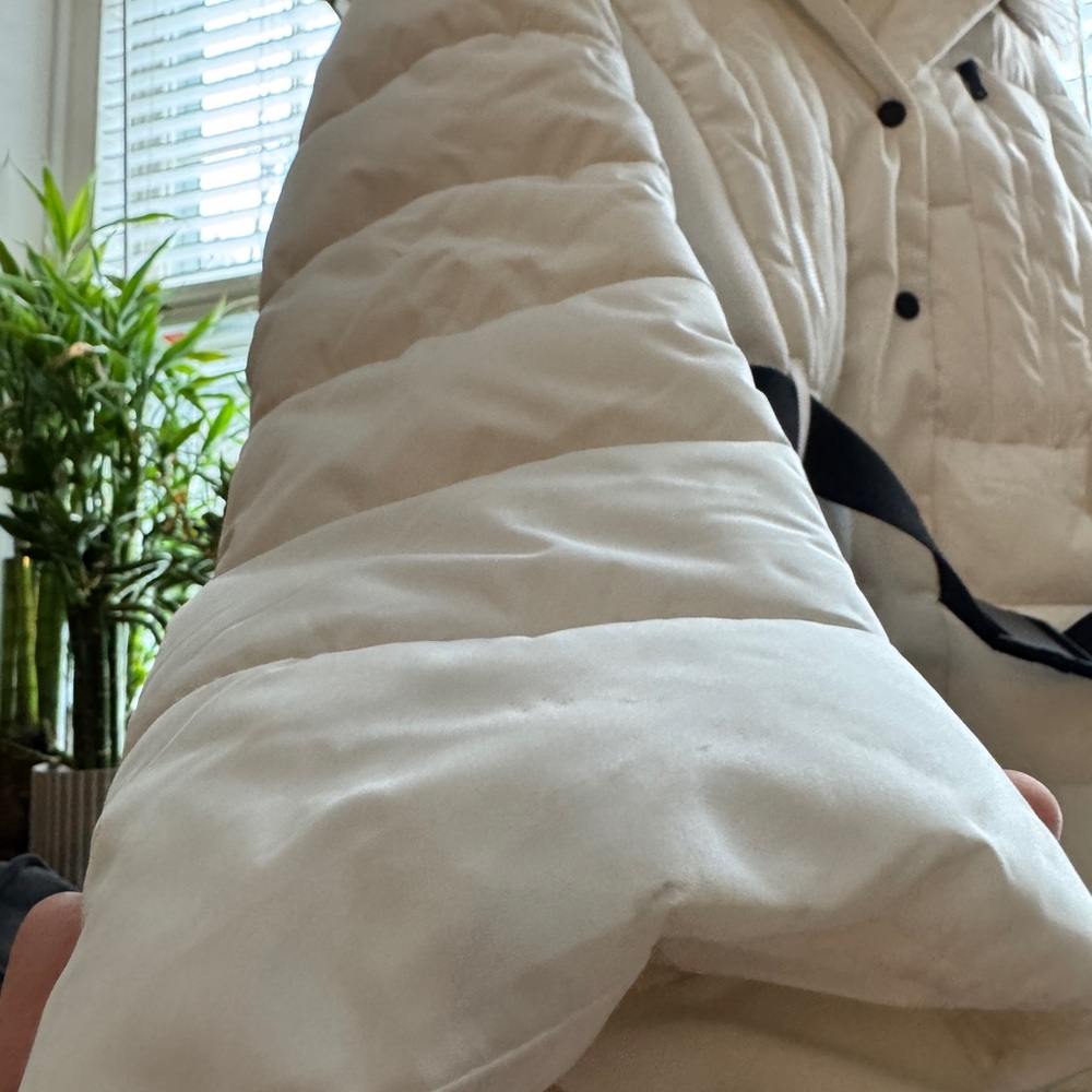 Michael Kors White Puffer Coat with Fur Hood and Black Belt - Picture 2 of 9